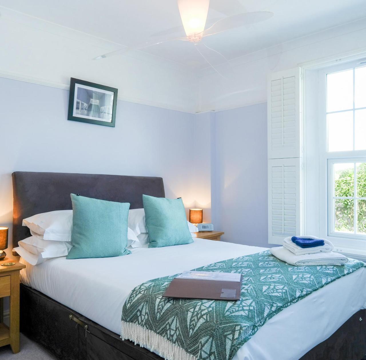 Musgrove House Bed & Breakfast Чичестър Екстериор снимка